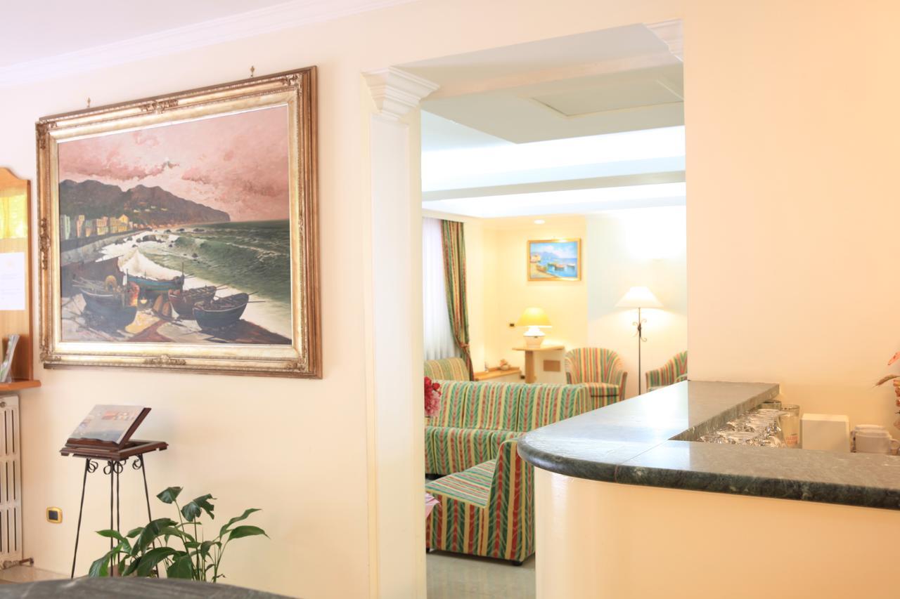 Hotel Ludovici フィウッジ エクステリア 写真