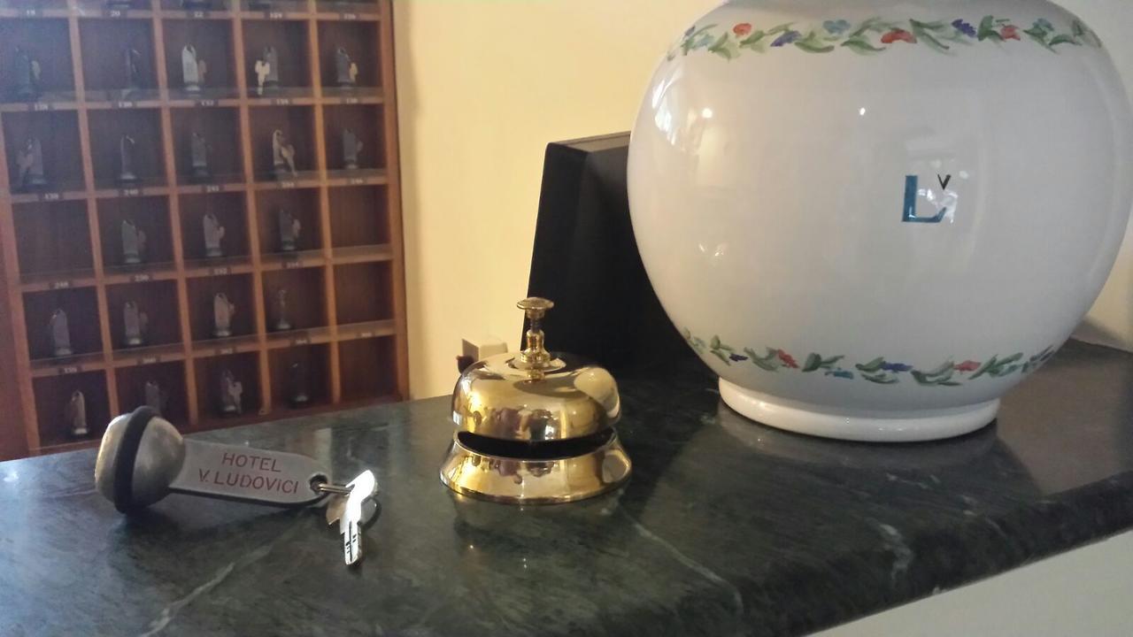 Hotel Ludovici フィウッジ エクステリア 写真
