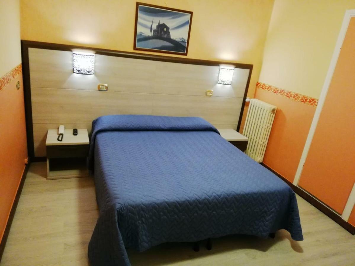 Hotel Ludovici フィウッジ エクステリア 写真